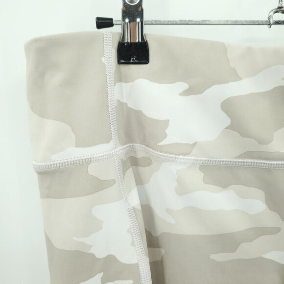 Athleta Camo Contender 7/8 Tight Camo Legging L White/Tan - Picture 5 of 16